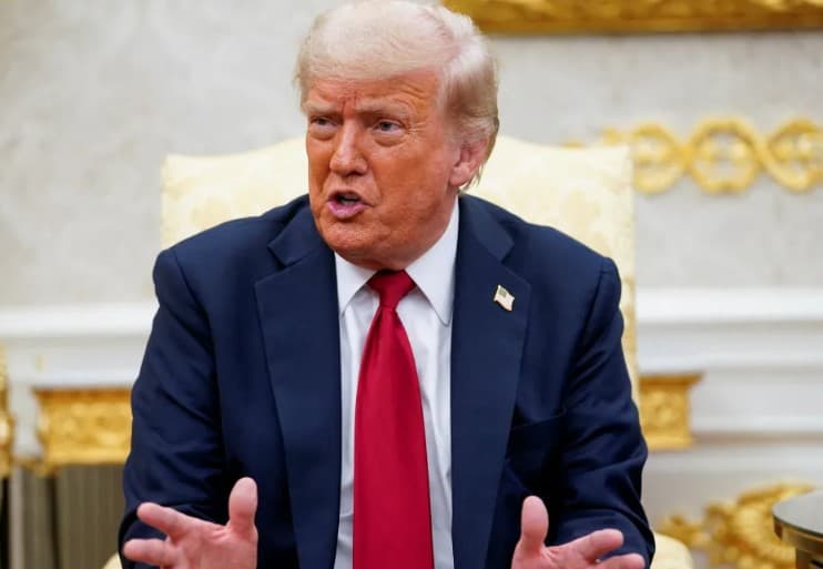 Trump volta a defender Bolsonaro ao justificar tarifa sobre produtos do Brasil: “O que estão fazendo com ele é terrível”