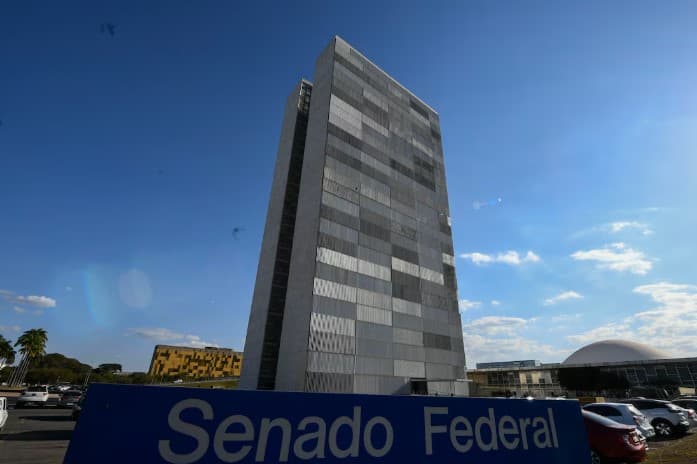 Governo Lula conta com receitas incertas e abre margem para aumentar gastos, diz consultoria do Senado