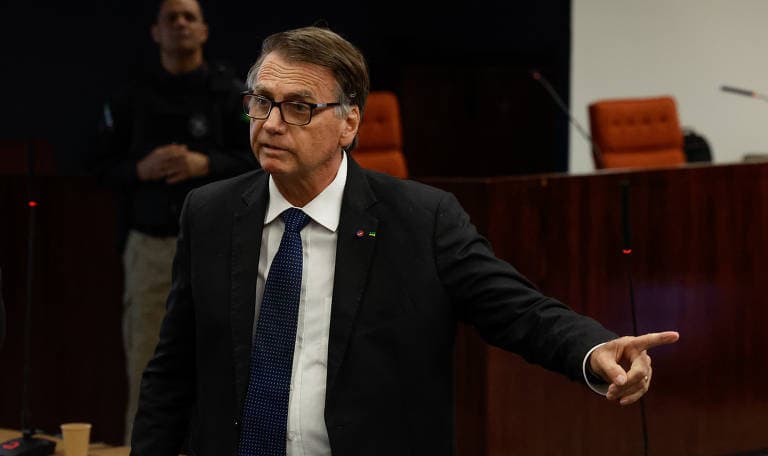 Governistas temem efeitos da prisão de Bolsonaro sobre negociação com os EUA