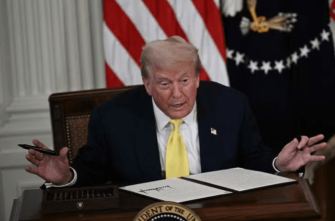 Tarifas de Trump sobre o Brasil são ‘mais um latido que uma mordida', diz The Economist