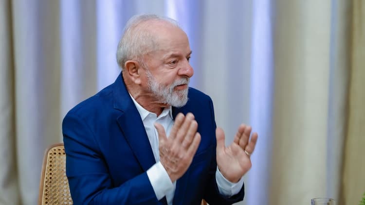Lula ignora Tarcísio ao citar adversários que podem enfrentá-lo e diz que ‘quanto mais candidatos da direita, melhor’