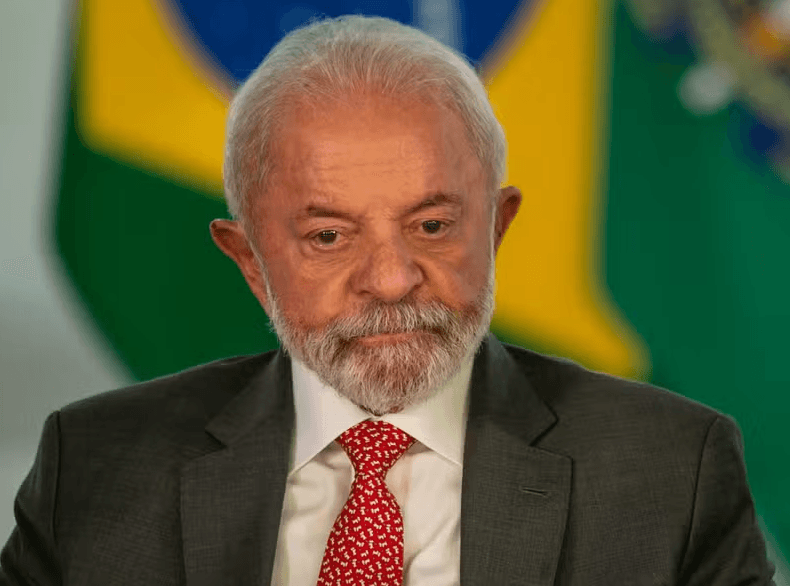 Lula diz ter feito mais obras que Dom Pedro 2º no Acre e comete gafe histórica