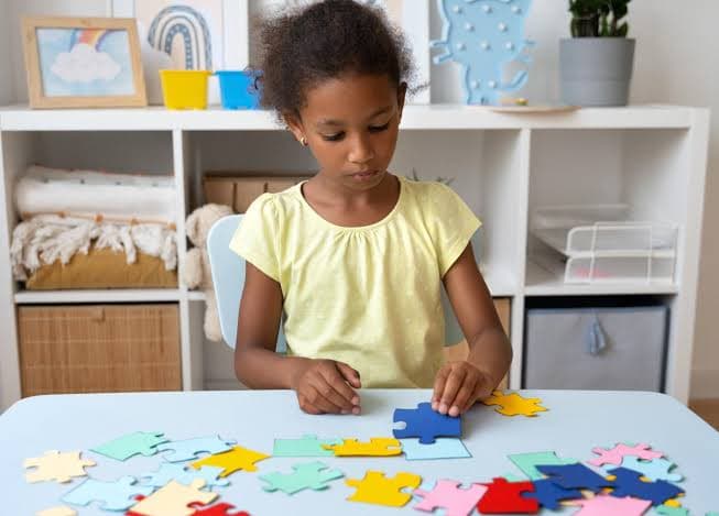 REAC Ativa Clínica inaugura unidade em Natal com tecnologia inovadora para autismo, TDAH e distúrbios do neurodesenvolvimento