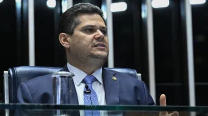 Alcolumbre diz que “intransigência” tomou conta da política