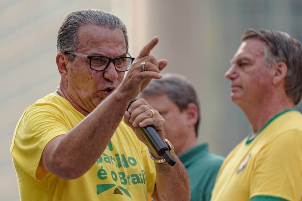 Silas Malafaia é alvo de busca da PF no aeroporto do Rio de Janeiro