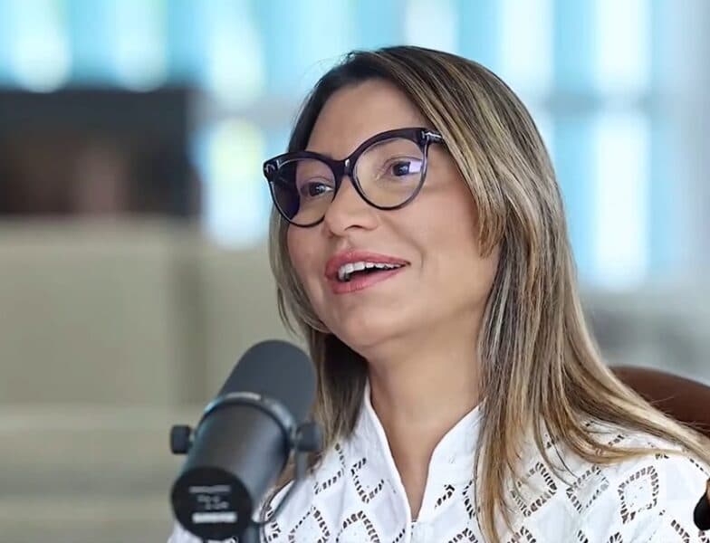 PT escala Janja como "missionária" do partido para atrair votos