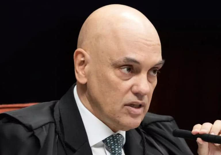 Revista francesa traça perfil de Alexandre de Moraes, o ‘xerife da democracia' brasileira