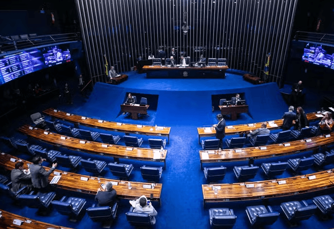 Senado aprova proposta que altera a Lei da Ficha Limpa e muda prazos para inelegibilidade