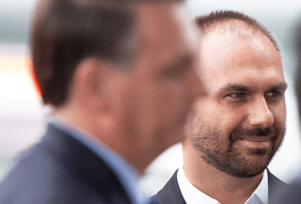 Advogados protocolam habeas corpus em favor de Jair e Eduardo Bolsonaro no STF