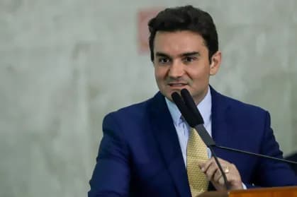 Sabino confirma a Lula que sairá do governo na próxima semana