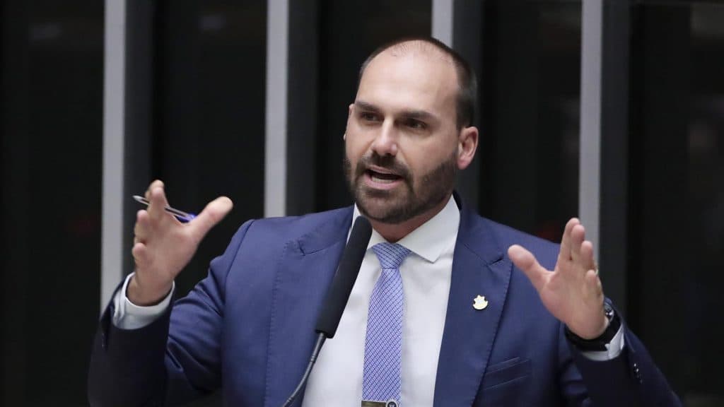 Eduardo diz que novas sanções reforçam compromisso de Trump com "liberdade"