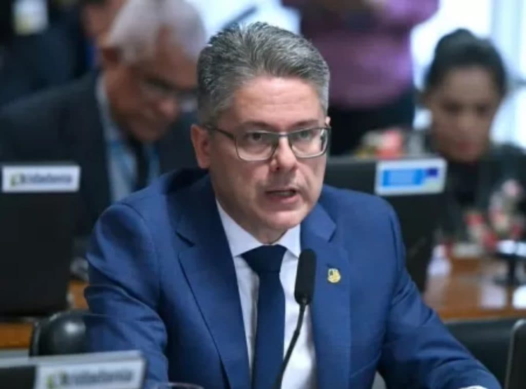 Não há espaço para aprovar PEC da Blindagem, diz relator