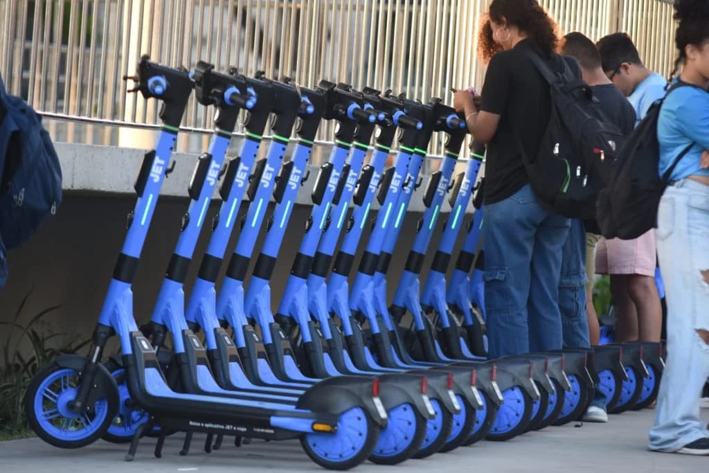 Inspetor da STTU alerta para “golpe do QR Code” em patinetes elétricos