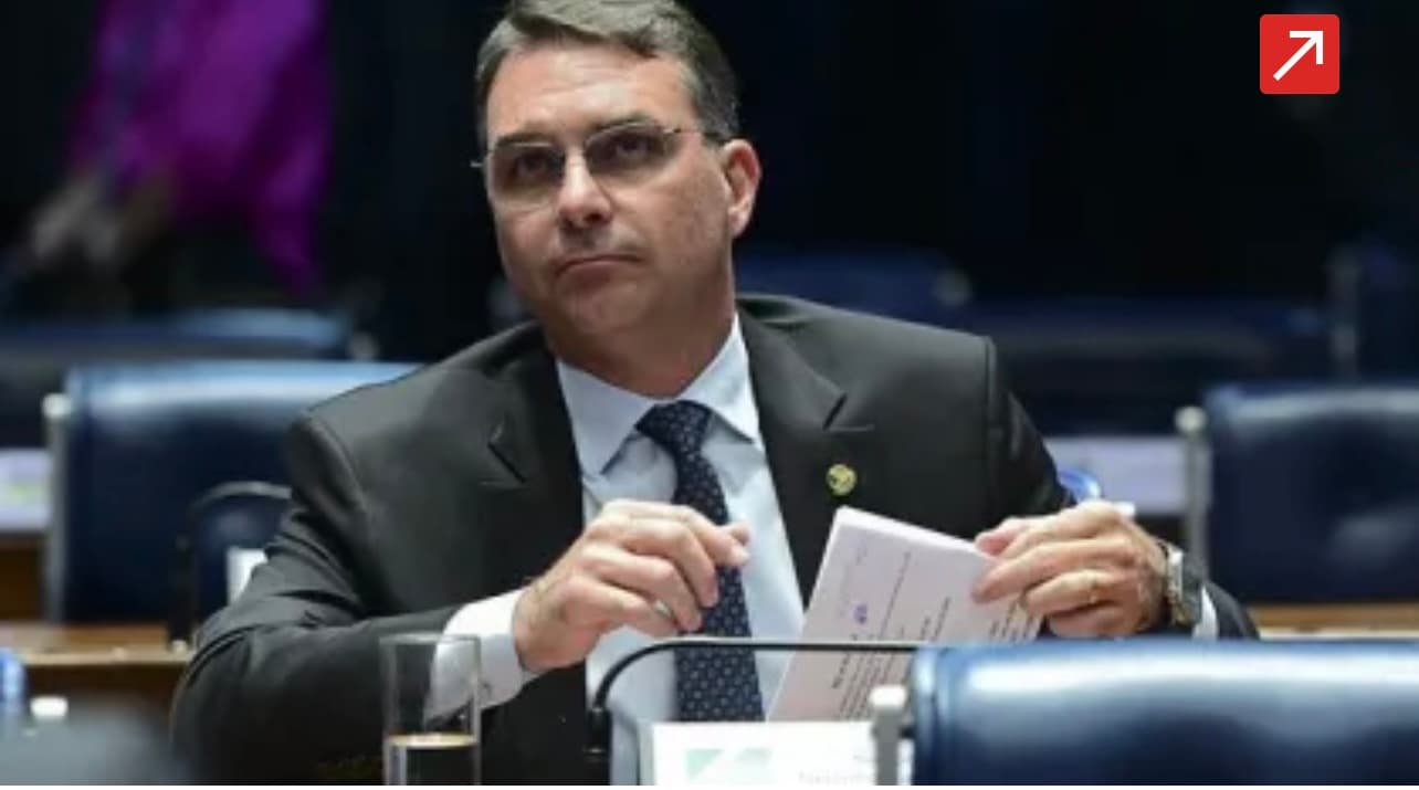PARANÁ PESQUISAS: Flávio Bolsonaro é favorito à vaga do Senado no RJ