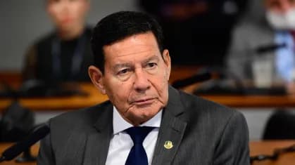 Julgamento de Bolsonaro no STF é "vingança política", diz Mourão