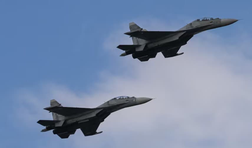 Caças venezuelanos sobrevoam navio dos EUA no Caribe; governo Trump envia 10 jatos F-35 para região