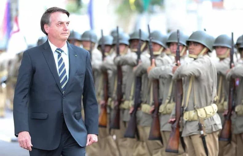 Corte militar vai se manifestar sobre perda de patente de Bolsonaro e STF ainda pode julgá-lo por coação