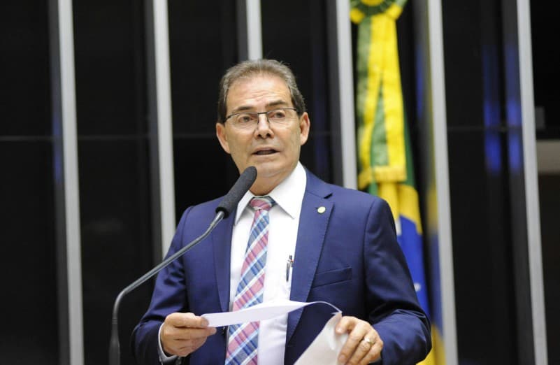 ‘Anistia ampla é impossível, e solução não agradará extremos', diz Paulinho da Força, relator do projeto