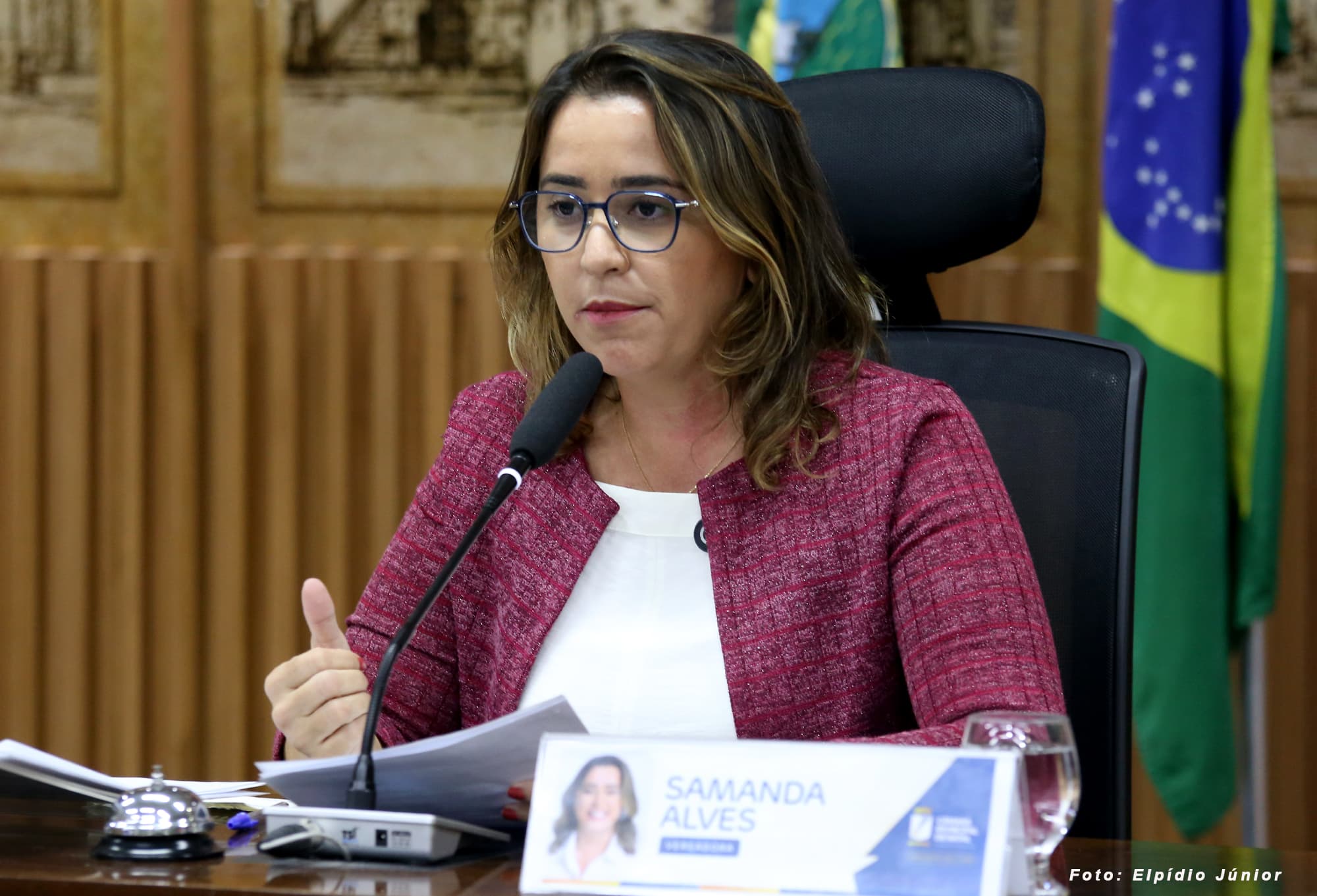 Projeto de Samanda Alves impõe multa diária de R$ 5 mil caso empresas de transporte de aplicativo não instalem ‘salas vip' para motoristas em Natal