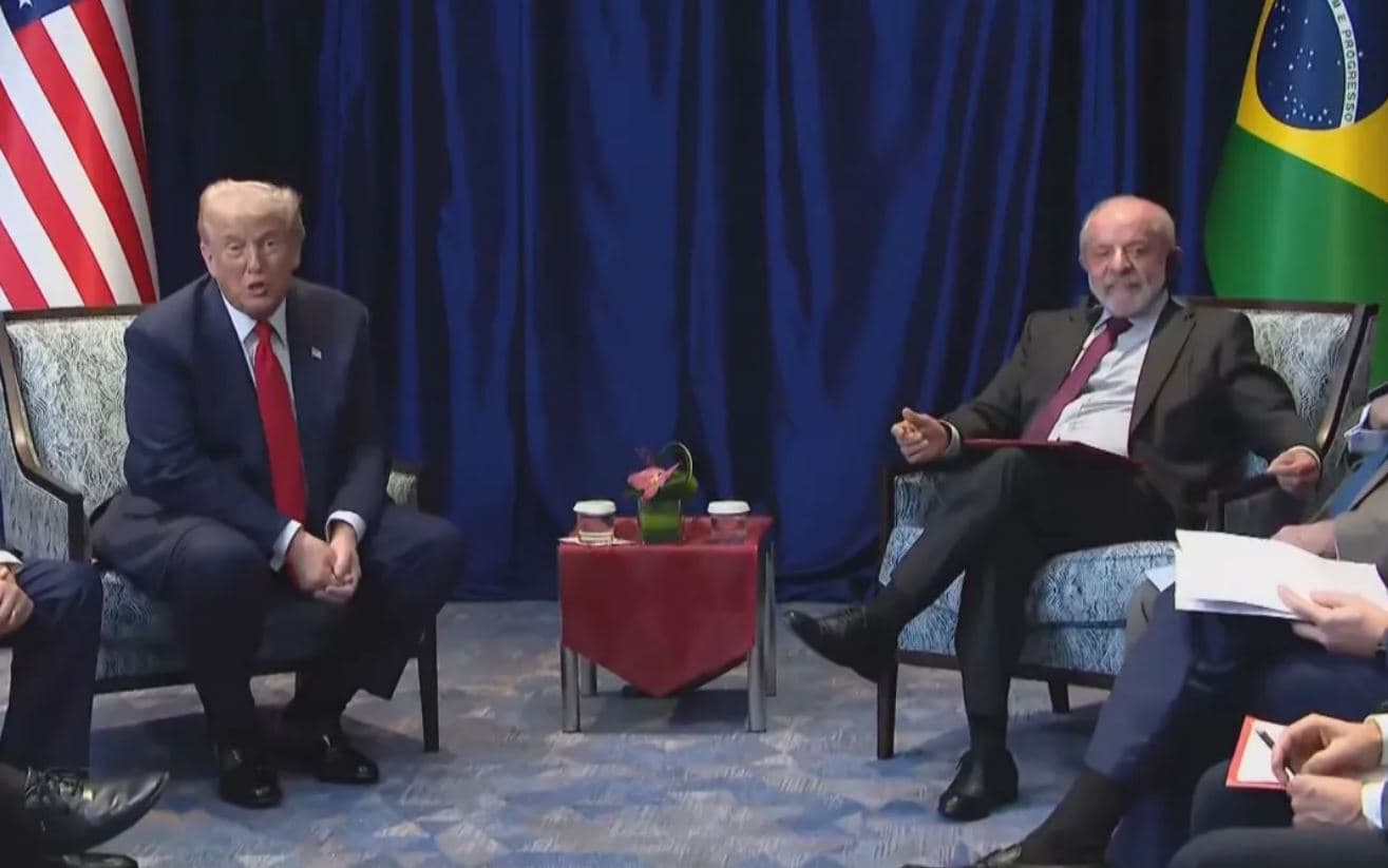 Lula defende relação pacífica e diálogo com os EUA em reunião com Trump