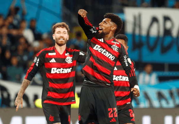 Flamengo empata com Racing e garante vaga na final da Libertadores 2025