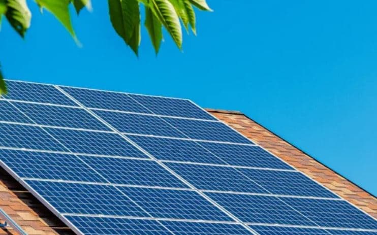 Crise às avessas: Avanço da energia solar causa desequilíbrio no sistema elétrico e ameaça investimentos