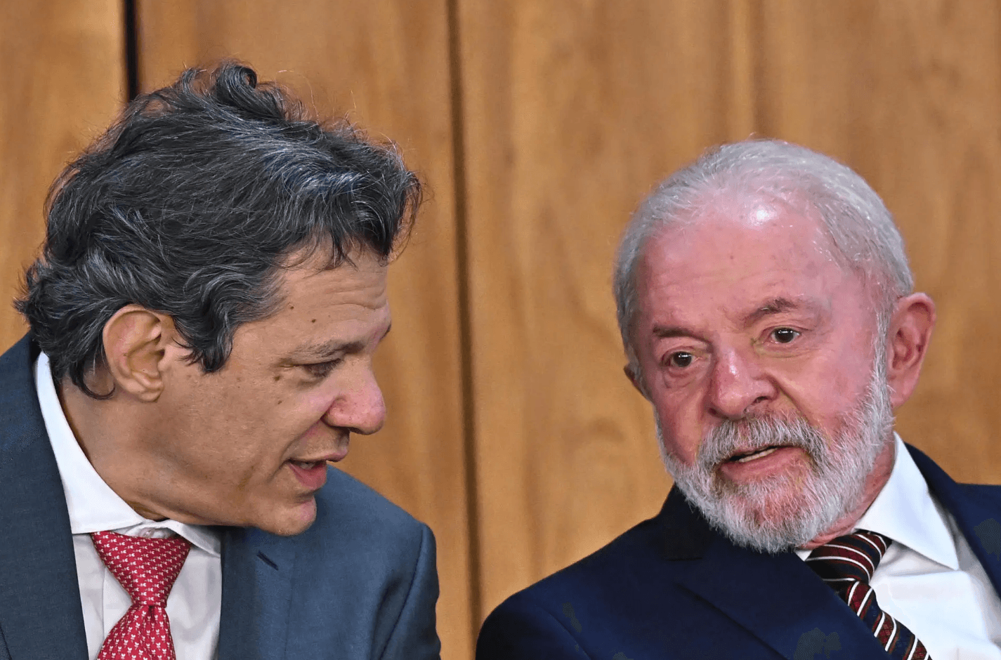 Derrota na Câmara faz governo Lula buscar formas de arrecadar mais