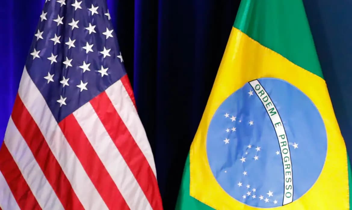 Impacto de Trump: exportações do Brasil para os EUA caem 20%, déficit dispara e comércio mundial bate recorde