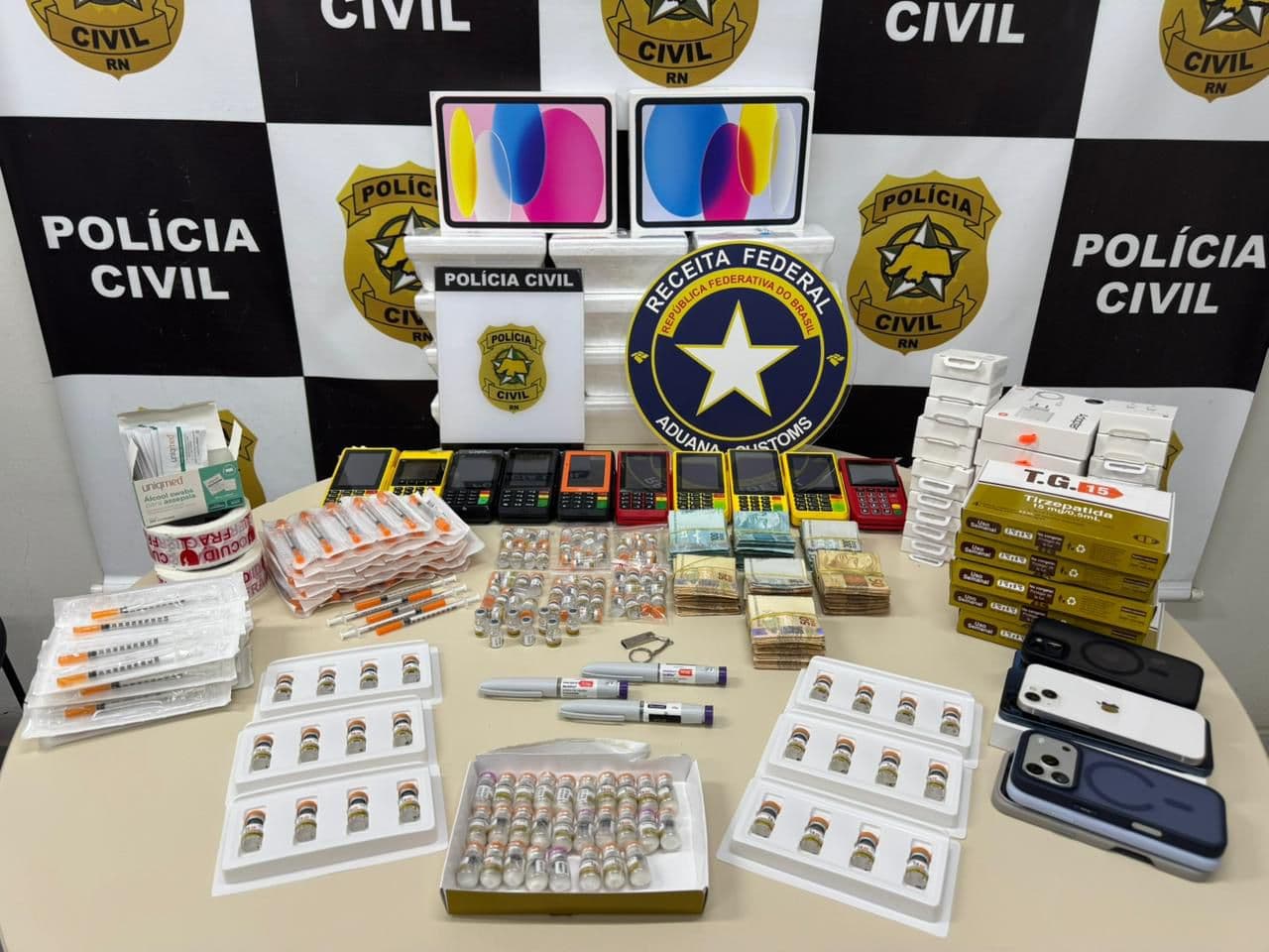 Polícia Civil do RN e Receita Federal desarticulam laboratório clandestino de canetas emagrecedoras em Natal; duas pessoas foram presas