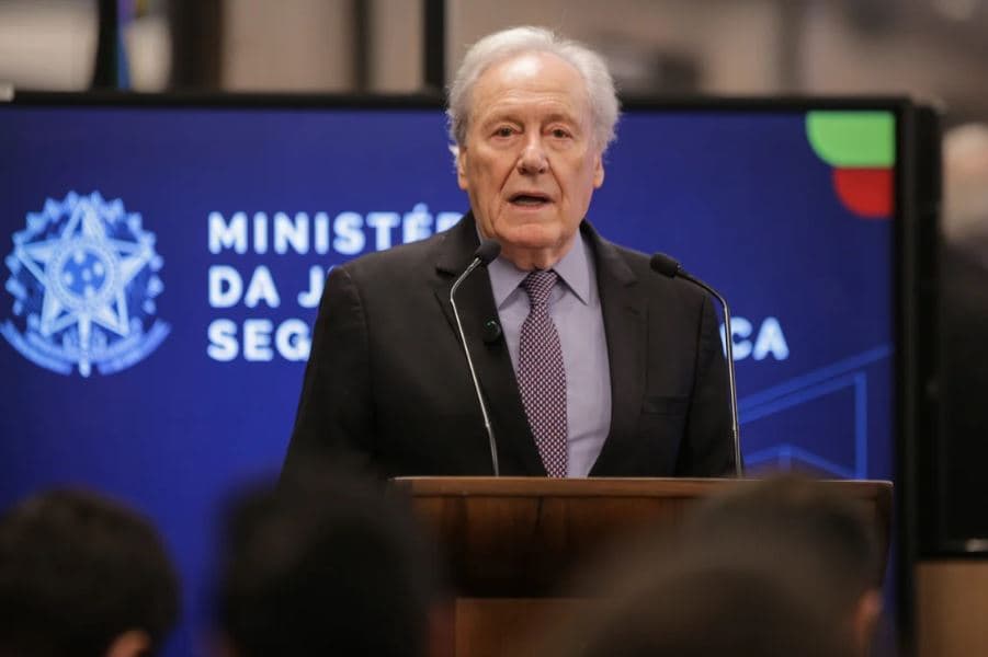 Após governador do RJ dizer que está “sozinho” no combate ao crime organizado, Ministério da Justiça afirma que coopera por meio da Força Nacional