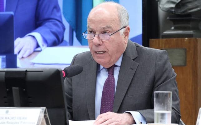 Brasil ‘aplaude' plano de Trump para paz em Gaza, diz chanceler Mauro Vieira
