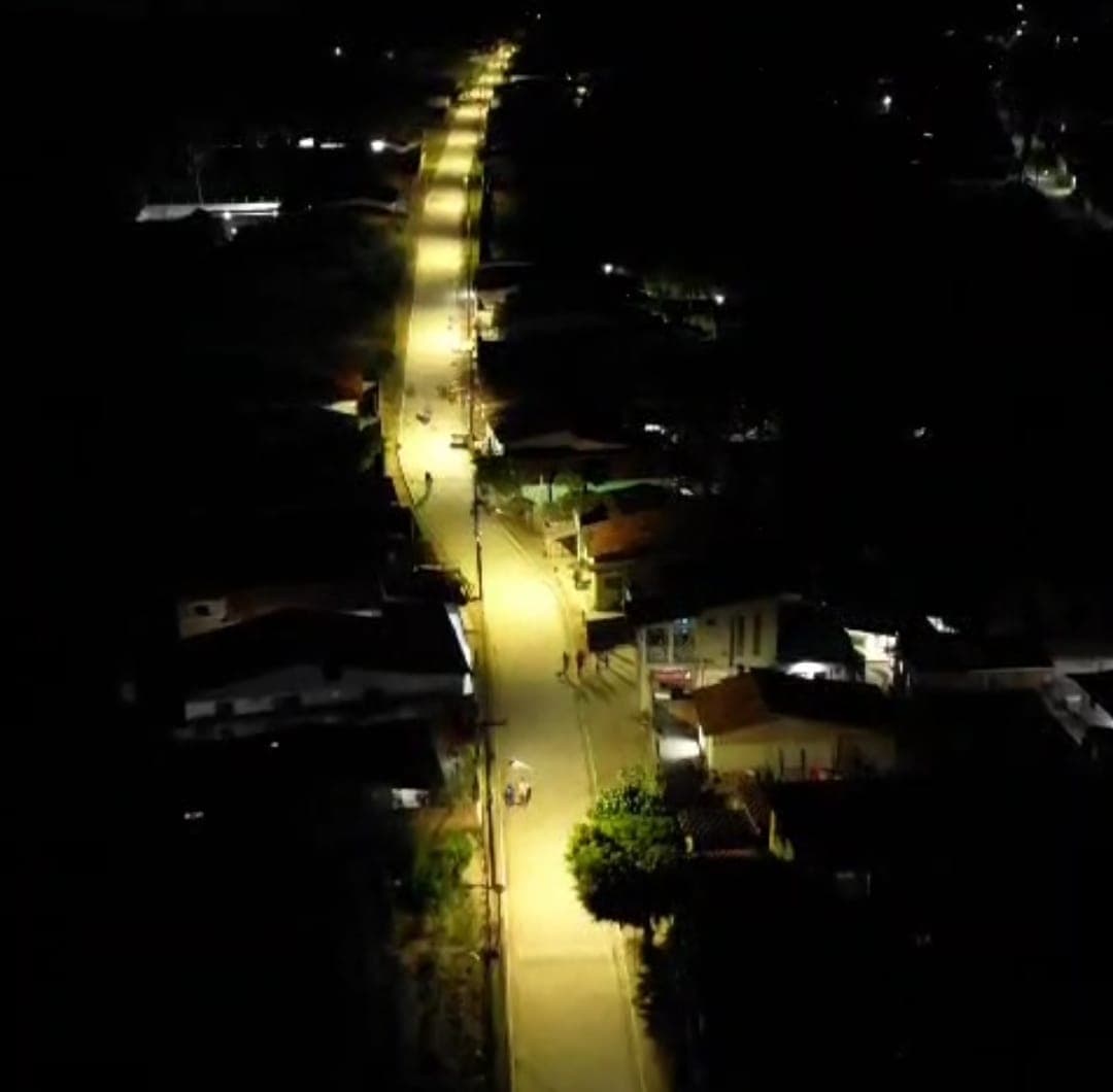 Prefeito Jaime Calado entrega pavimentação e nova iluminação em LED da Rua São José - Pajuçara