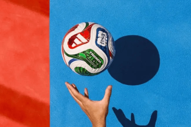 Bola da Copa do Mundo 2026 é revelada: Trionda une três países na história do futebol