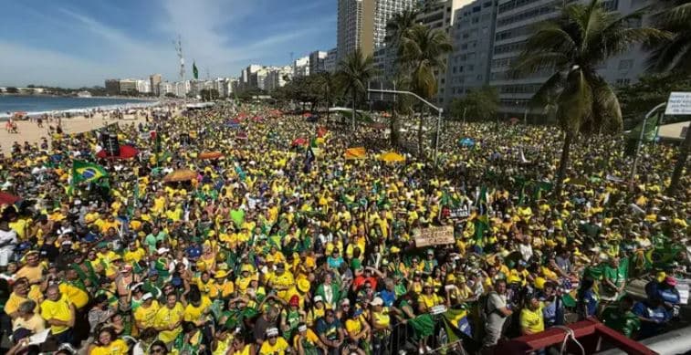 PESQUISA GENIAL/QUAEST: 44% dizem que direita representa melhor discurso de patriotismo e combate à corrupção
