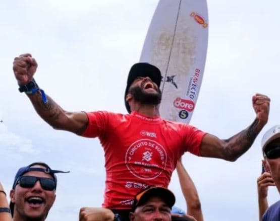Jadson André encerra jejum de seis anos e conquista etapa nacional da WSL no Espírito Santo