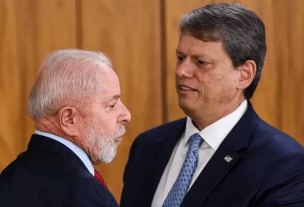 Lula e Tarcísio travam disputa por protagonismo em hospital ‘inteligente’