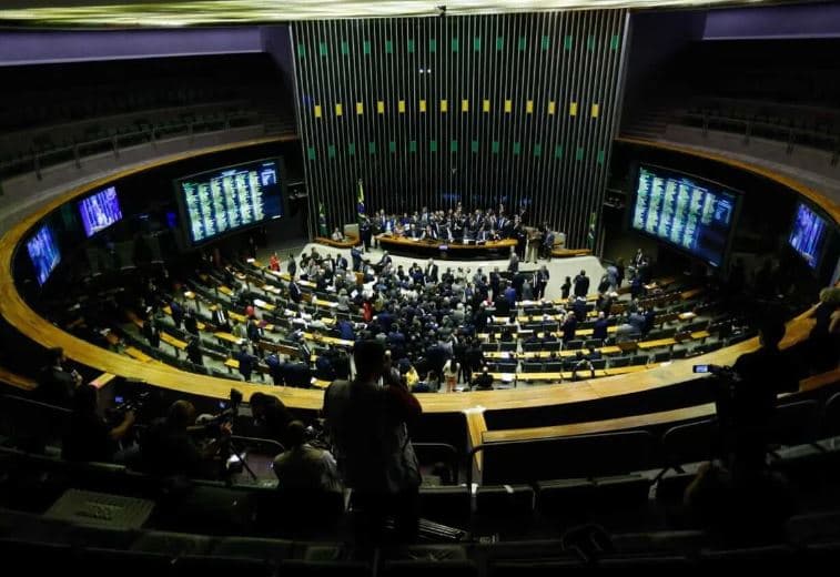 Câmara já se prepara para briga jurídica com governo em 2026