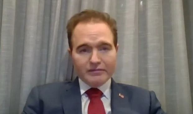 Advogado de Trump se pronuncia sobre prisão de Bolsonaro e diz que decisão de Moraes é um ‘insulto'