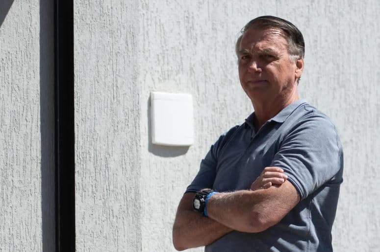 Governo do DF pede a Moraes avaliação médica para saber se Bolsonaro tem condições de ficar na Papuda