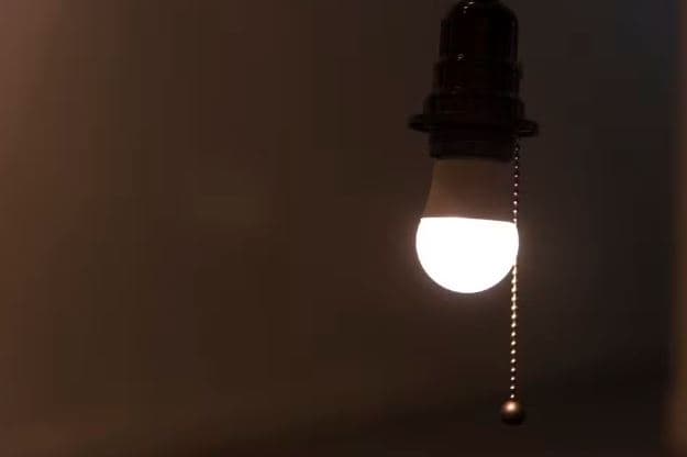 CONTA DE LUZ: Aneel rebaixa bandeira tarifária para amarela em dezembro