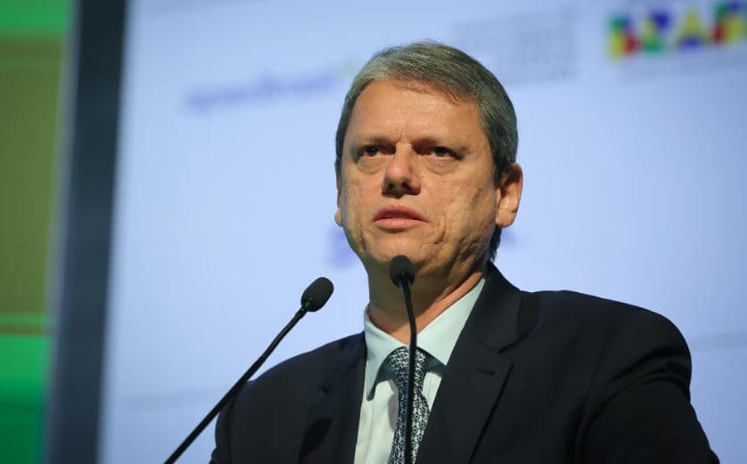 Tarcísio defende que PCC seja classificado como grupo terrorista