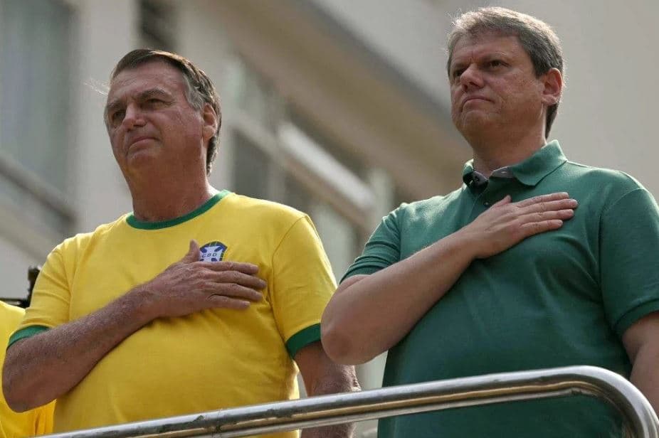 Tarcísio diz que Bolsonaro é inocente e que prisão "atenta contra princípio da dignidade humana"
