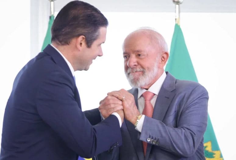 Motta tende a se aproximar mais de Lula por causa da eleição de 2026
