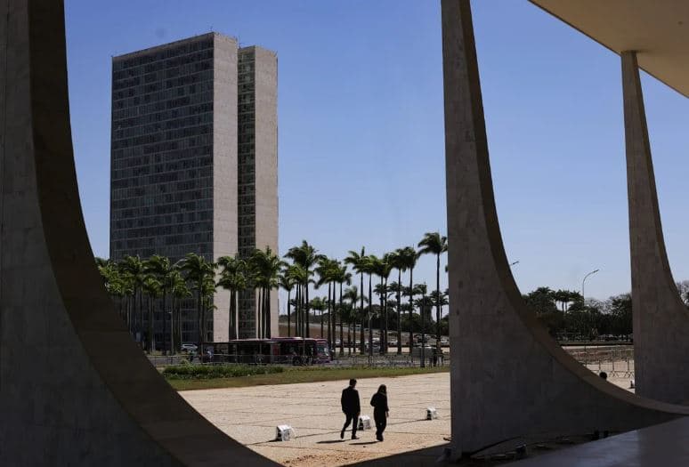 De olho no Fundão, Congresso acelera votação e promete não deixar Orçamento de 2026 para depois