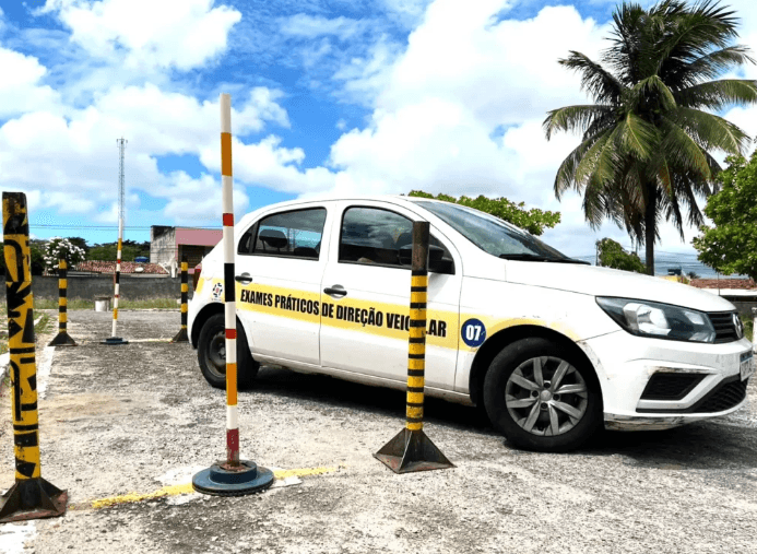 Setor prevê demissões em massa no RN após fim da exigência de autoescolas