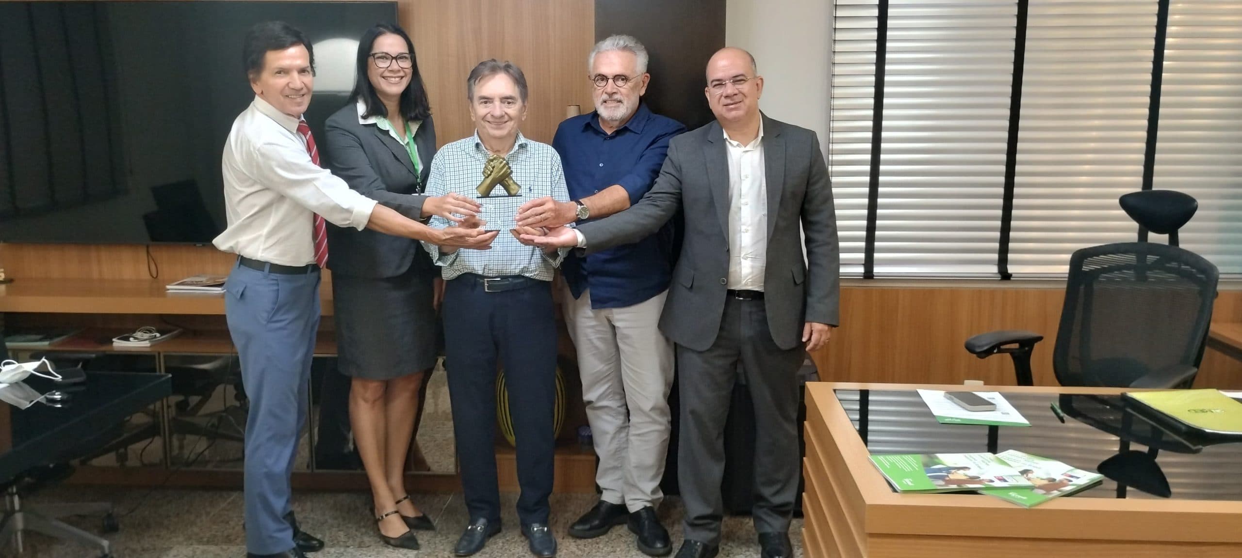 Diretoria da Sicredi RN recebe Prêmio GPTW 2025