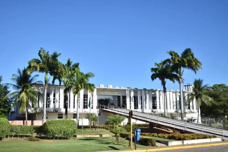 Órgãos públicos estaduais terão mudança em expedientes devido a feriados de fim de ano