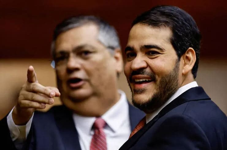 Dino diz que indicação de Messias ao STF é assunto ‘politicamente controvertido' e, por isso, não comentou escolha de Lula