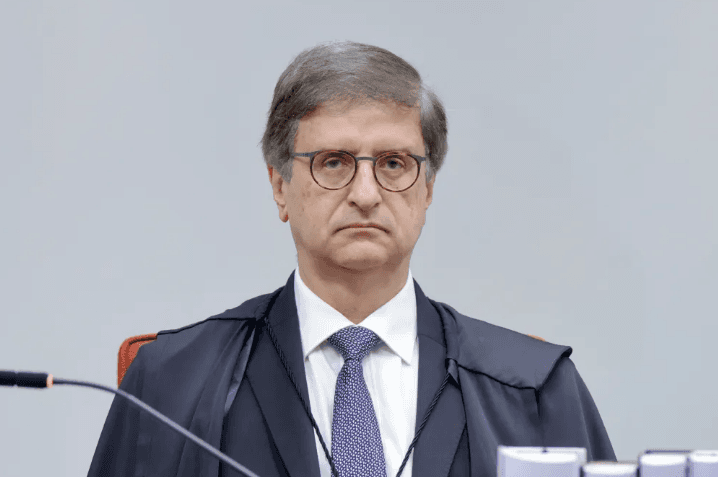 PGR se manifesta e diz não se opor à cirurgia de Bolsonaro no Natal