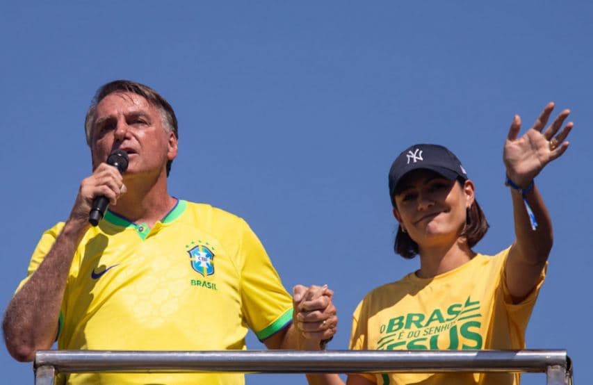 PAULO CAPPELLI: Por que Bolsonaro resiste a lançar Michelle à Presidência